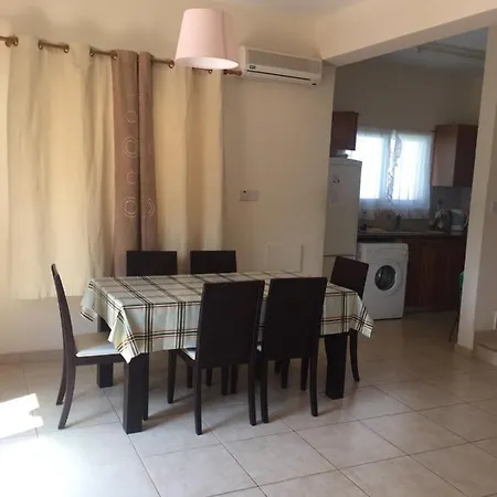 Agia Napa Villa * איה נאפה